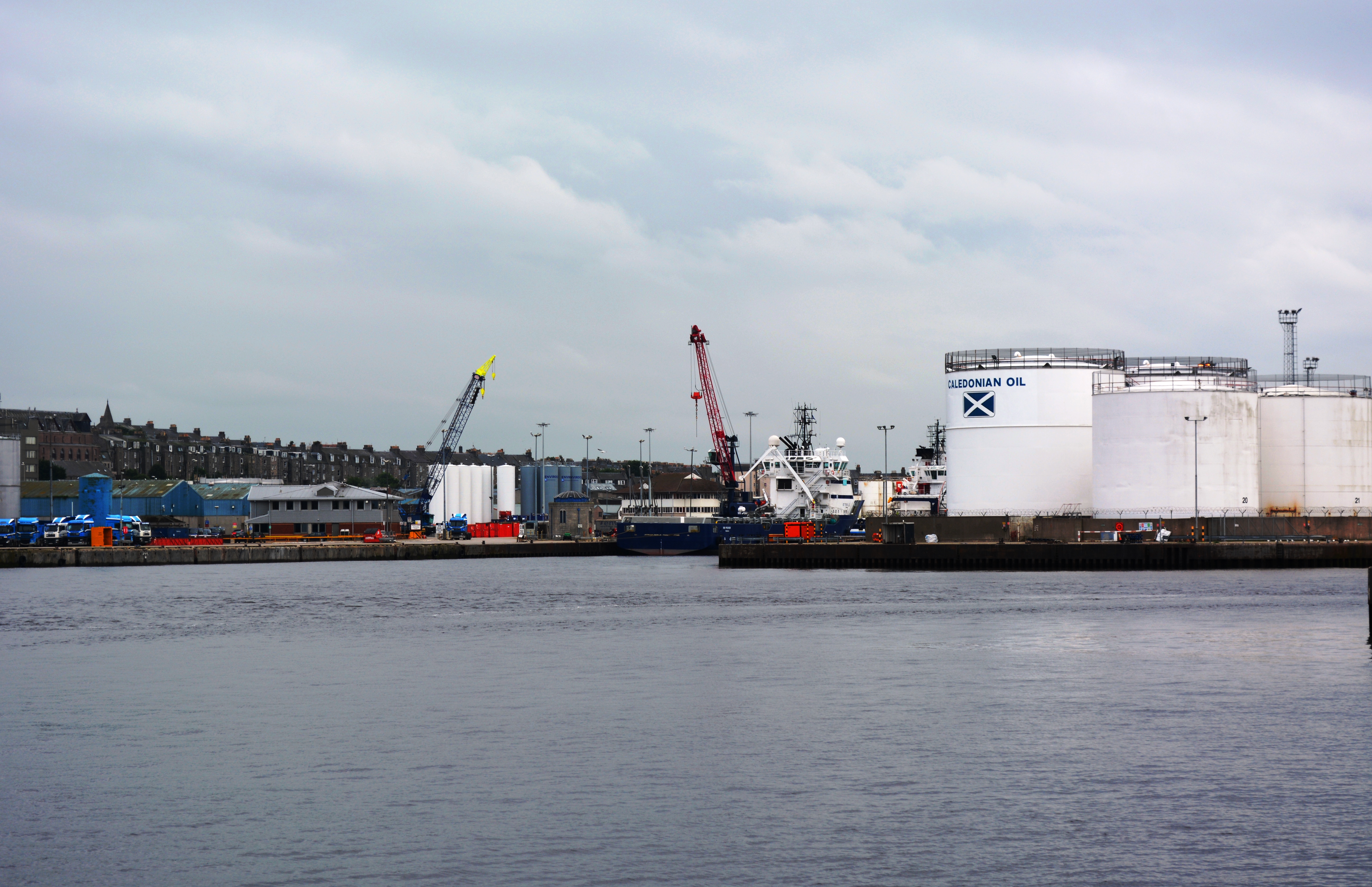 Caldeonia Oil, Aberdeen harbour